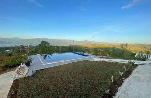 Pantabangan Cabin | Cozy cabin with Lakeview and mountain view