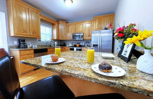 Highlands Cabin | Cozy Cabin with Mountain Views, Pet Friendly, 3 Miles from Downtown Highlands