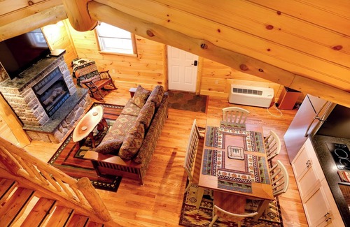 Lake Placid Cabin | Cozy Cabin with second floor loft, outdoor BBQs, campfire pits, and more!