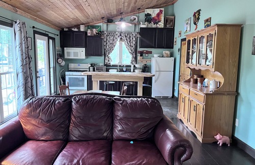 Tellico Plains Cabin | Cozy cabin with a million dollar view of the Cherokee Mountains