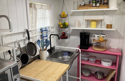 Moore Haven Cabin | Cozy cabin with WiFi and AC in charming LaBelle