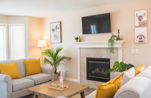 Country Hills Apartment | Cozy Calgary Hideaway