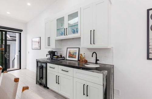 North Clairemont House | Cozy California Modern Farmhouse Sauna + Hot tub + Outdoor living + Relax