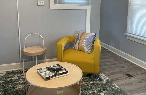 West Columbus House | Cozy Campbell Bungalow