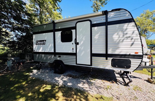 River Ranch House | Cozy Camper Retreat at River Ranch RV Resort