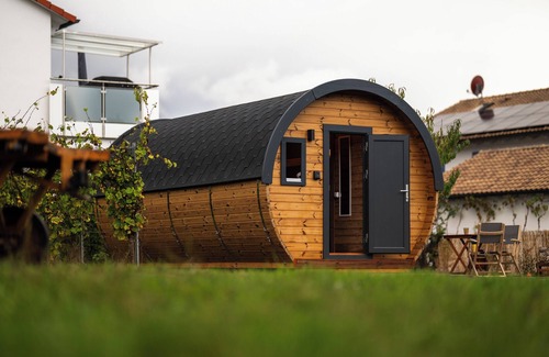 Sommerhausen Apartment | Cozy camping barrel