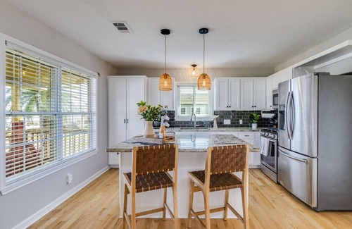 Jamaica Beach House | Cozy Canal Home 4 Min Dr to Beach + Outdoor Space