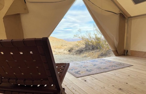 Nelson Apartment | Cozy Canyon Safari Tent w/Sunset & Sunrise Views + Private Bathroom