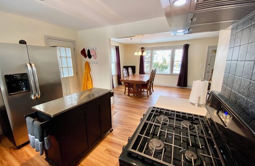 West Haven House | Cozy cape cod