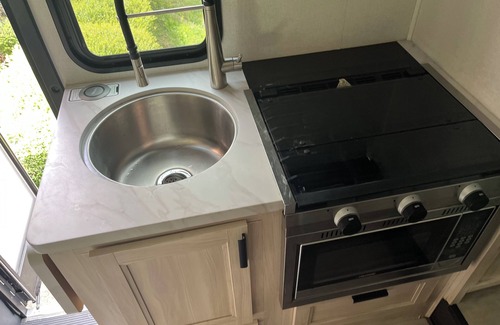 Jacksonville House | Cozy caravan in fabulous Jacksonville with AC