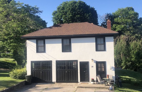 Groton Apartment | Cozy Carriage House near Mystic
