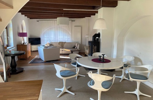 Wehrden House | Cozy carriage house on the Weser cycle path