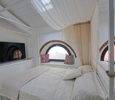Alzano Lombardo Apartment | Cozy Casa Bianca Bergamo