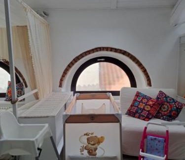Alzano Lombardo Apartment | Cozy Casa Bianca Bergamo