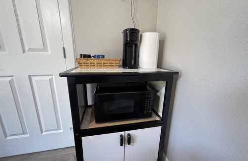 Shearer Hills - Ridgeview House | Cozy Casita in Central SA/10 min to Downtown! River Walk! The Alamo!