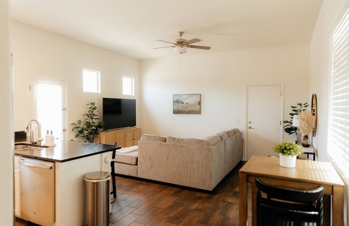 Cortina House | Cozy Casita tucked away at the end of a quiet cul-de-sac