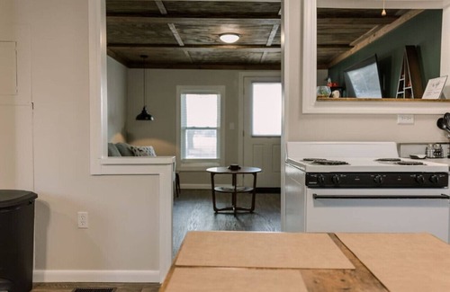 Mio House | Cozy Cass Cottage - 2 beds 1 bath
