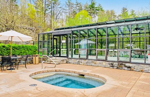 Proctorsville Apartment | Cozy Castle Hill Condo Okemo