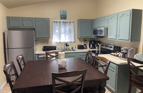 Chesapeake Ranch Estates-Drum Point House | Cozy Catalina Cabin