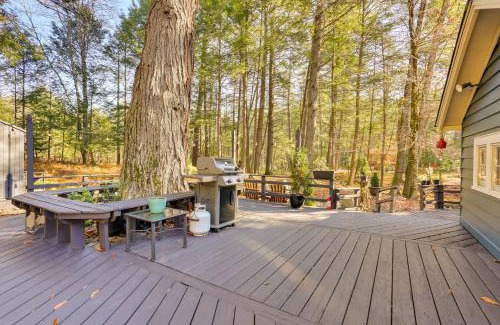 Smallwood House | Cozy Catskills Cottage Creekside Deck and Fire Pit