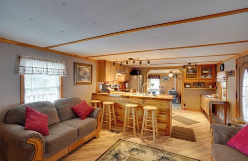 Oak Hill House | Cozy Catskills Home w/Pond on 2 Acres!