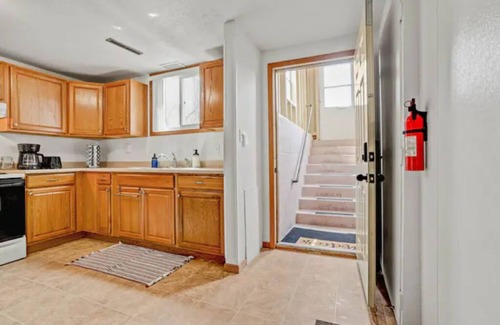 Southwest Area Apartment | Cozy Cedar Rapids Getaway - Mother in Law Suite