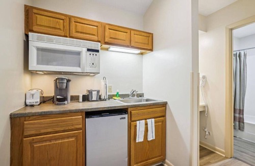 West Bridgewater Apartment | Cozy Cedarbrook Studio - Minutes to Killington, Pico, & Okemo!
