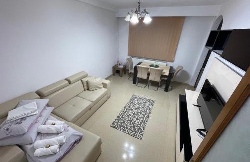 Sighetu Marmatiei Apartment | Cozy Central Apartment