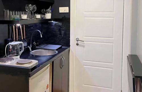 Bomonti Apartment | Cozy Central Apartment with Elevator&Patio Near Metro 2 minute walking