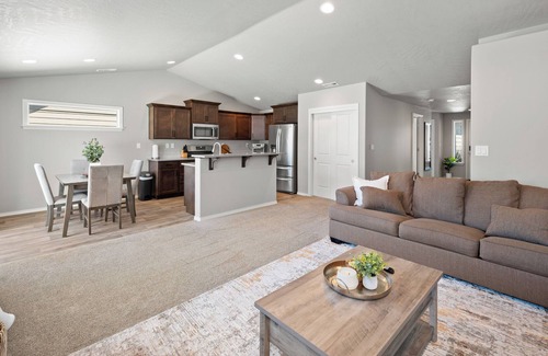 South Richland House | Cozy central location home just minutes from everything you need!