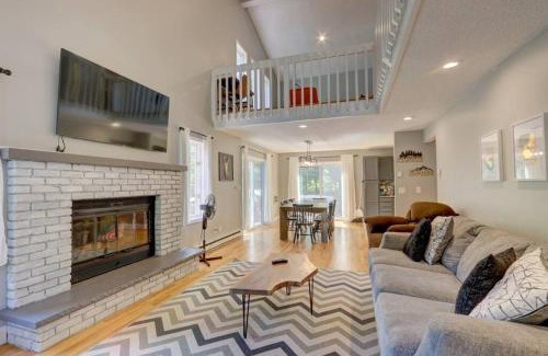 East Stroudsburg House | Cozy Chalet Game Rm and Fireplace