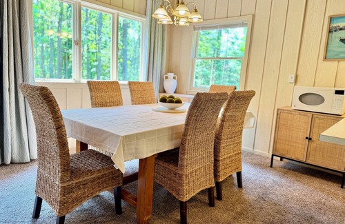 Harbor Springs Ski Chalet | Cozy Chalet Getaway Near The Highlands - Sleeps 8