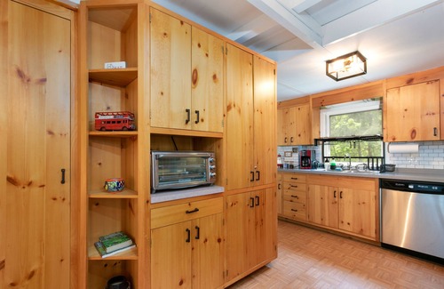 Londonderry Ski Chalet | Cozy Chalet in Vermont's Golden Triangle