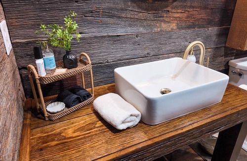 Fort Mc Clellan Ski Chalet | Cozy chalet overlooking our horses and cattle!