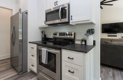 Bella Vista House | Cozy Chalet with Hot Tub Woodland Views Near Back 40 Trails