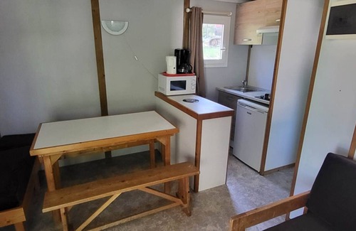 Salles Ski Chalet | Cozy chalet with terrace in nature