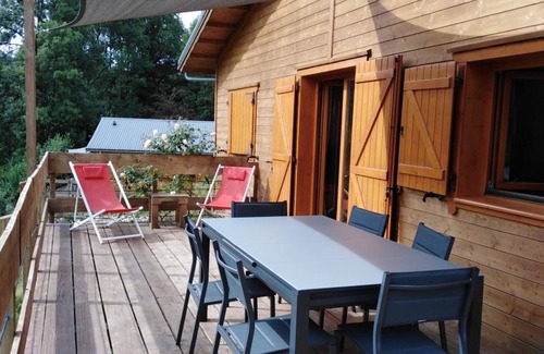 Velzic Cottage | Cozy chalet with wifi, parking and pets allowed