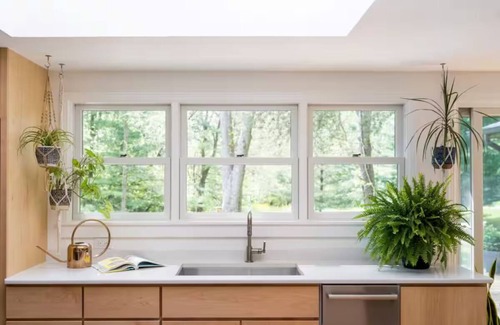 Bloomington House | Cozy Charm: Discover This 2-Bedroom Estate in Bloomington with Modern Comforts