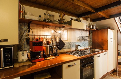 Salario Apartment | Cozy Charming Quiet Studio a few meters from Villa Borghese - a/C, Wifi, TV SaT