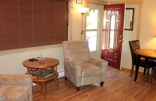 Happy Valley Apartment | Cozy, charming retreat close to WWU and Fairhaven