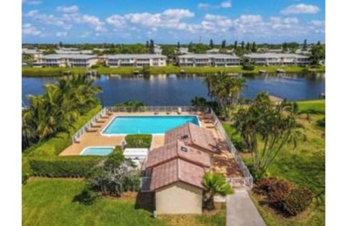 Delray Beach House | Cozy Charming Serene 2-bedroom house in delightful Delray Beach Near Beach
