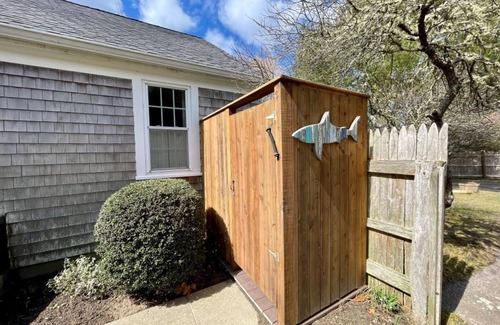 North Chatham House | Cozy Chatham home with privacy and nautical decor