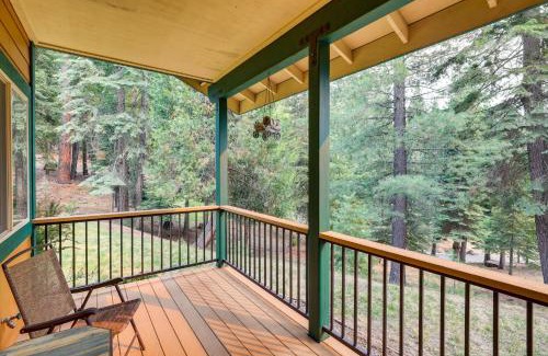 Lake Almanor West House | Cozy Chester Home with Patio and Lake Access!