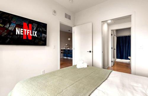 Downtown Minneapolis Apartment | Cozy & Chic 1Bd In Downtown Minneapolis, Minutes From Minneapolis Convention Center & US Bank Arena