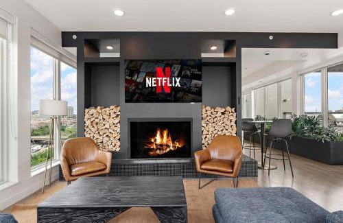 Downtown Minneapolis Apartment | Cozy & Chic 1Bd In Downtown Minneapolis, Minutes From Minneapolis Convention Center & US Bank Arena