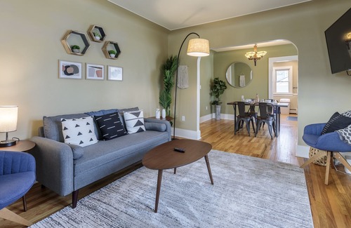 Plymouth House | Cozy, Chic 2 BR Plymouth Getaway