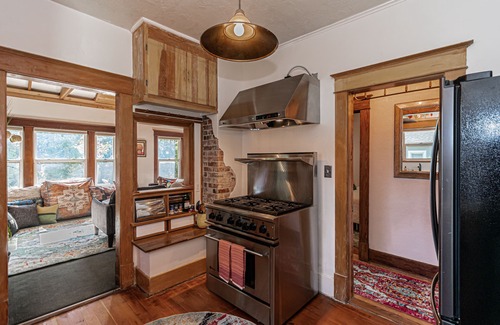 Pocatello House | Cozy & Chic | Close to City Creek