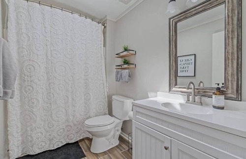 Woodstock House | Cozy Chic Dtwn Woodstock