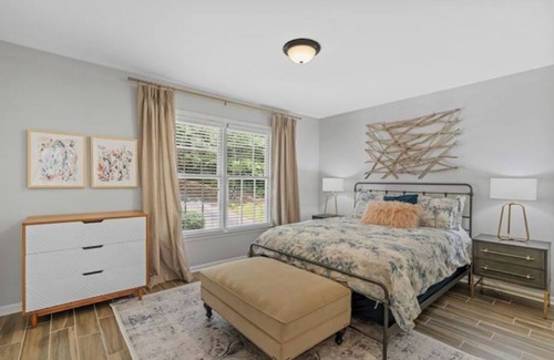 Woodstock House | Cozy Chic Dtwn Woodstock