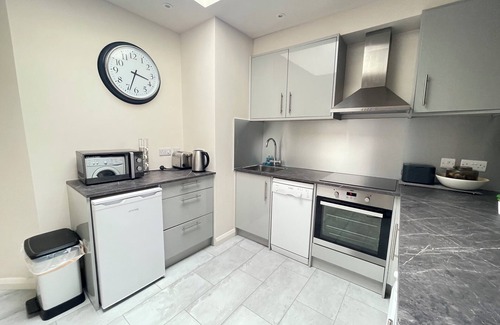 Herne Hill Apartment | Cozy City Base | 1 Bed | Herne Hill
